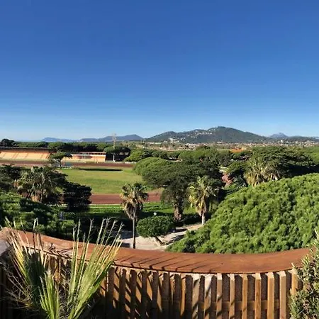 Port Duplex Plein Sud 200 M2 Et 100 M2 De Terrasse Hyères