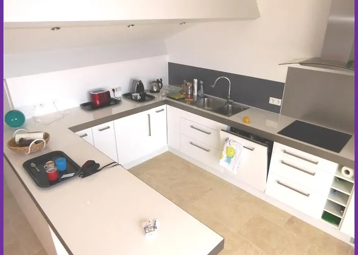 Port Duplex Plein Sud 200 M2 Et 100 M2 De Terrasse 耶尔