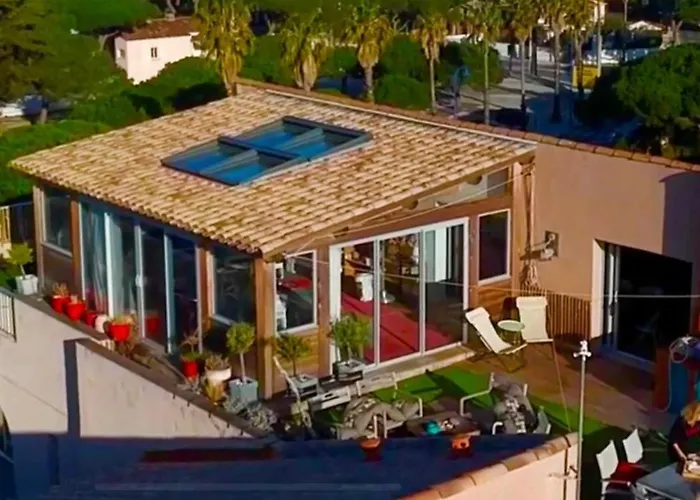 Port Duplex Plein Sud 200 M2 Et 100 M2 De Terrasse * 耶尔