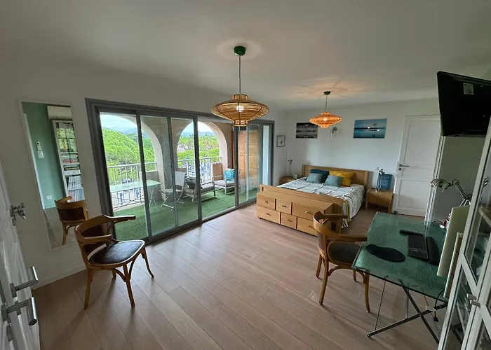 Port Duplex Plein Sud 200 M2 Et 100 M2 De Terrasse